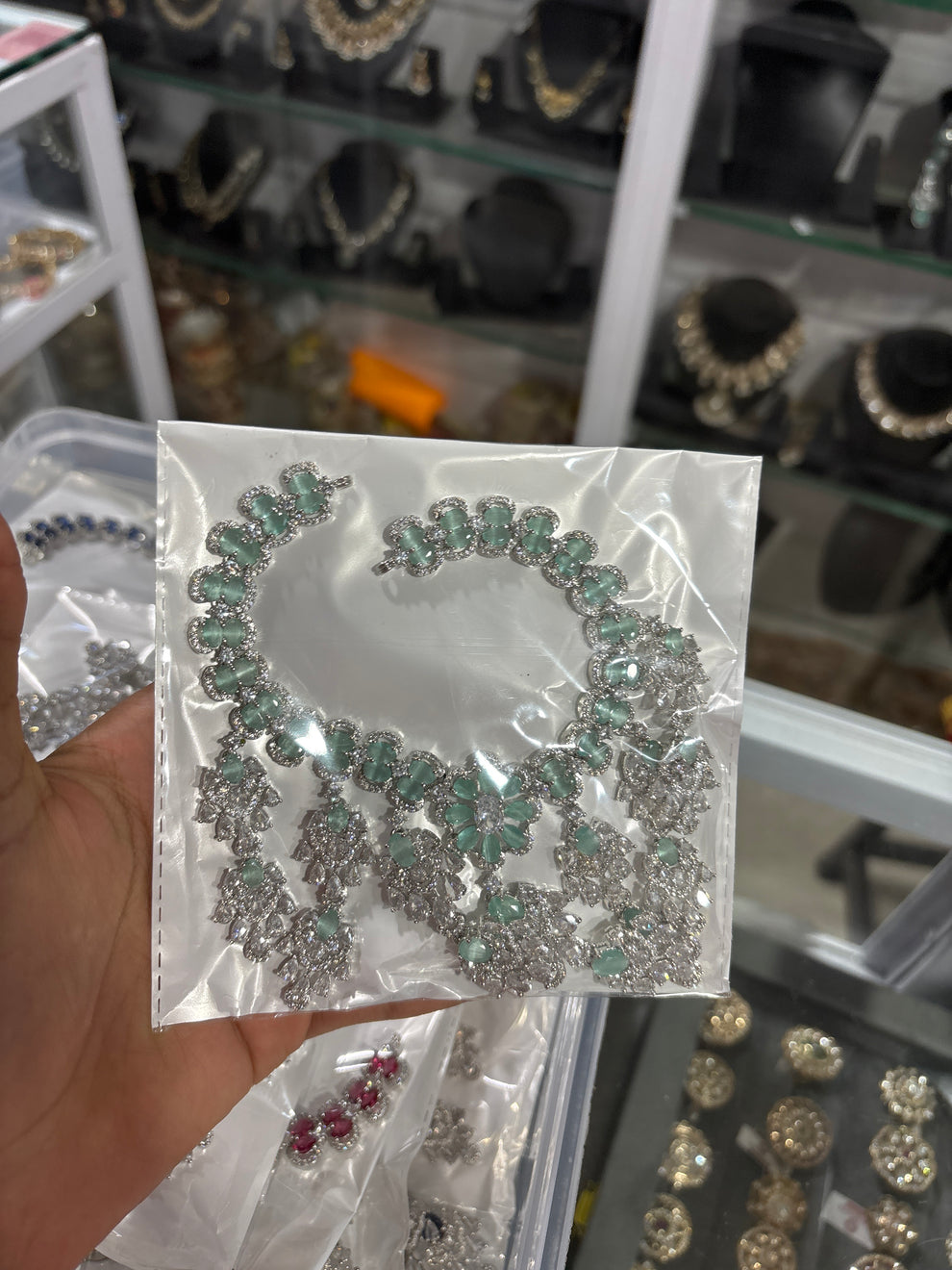 75BC8F58-08DA-4501-AE57-5629928A693C